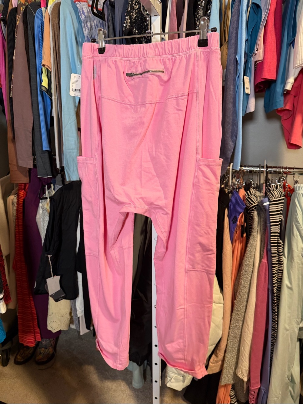 Free people movement, hot shot pants pink icing color? NWT ! $60 - Picture 9 of 9